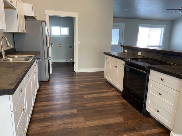 271 W 280 N, Providence, UT 84332 — photo 9