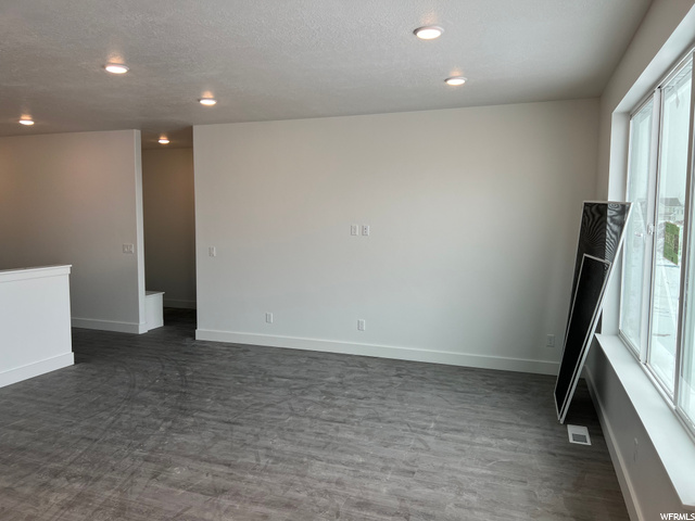 561 S 655 E, Hyrum, UT 84319 — photo 4