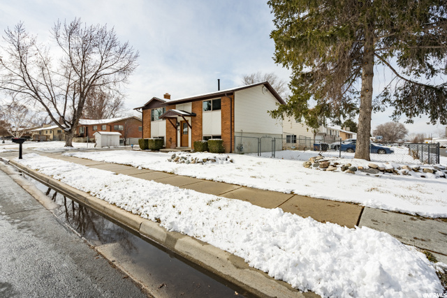 1561 N 550 W, Clinton, UT 84015 — photo 4