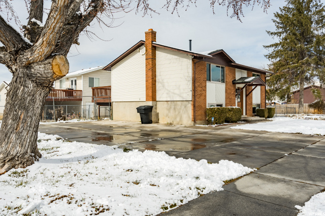 1561 N 550 W, Clinton, UT 84015 — photo 2