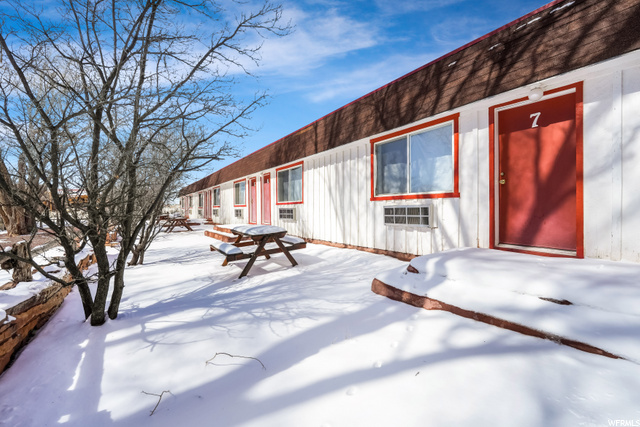 360 W Main St, Torrey, UT 84775 — photo 4