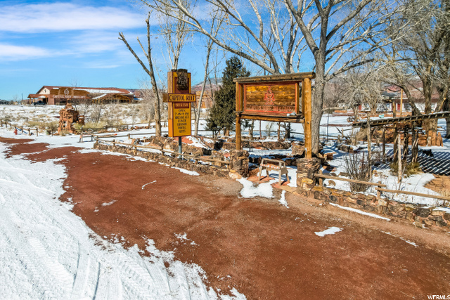 360 W Main St, Torrey, UT 84775 — photo 3