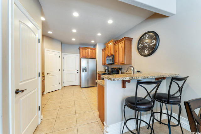 326 E Nechatel Dr, Draper, UT 84020 — photo 2