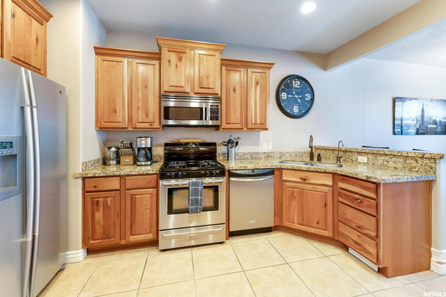 326 E Nechatel Dr, Draper, UT 84020 — photo 4