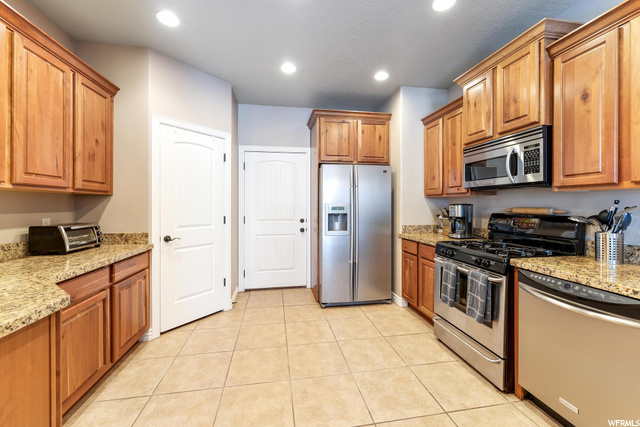 326 E Nechatel Dr, Draper, UT 84020 — photo 3
