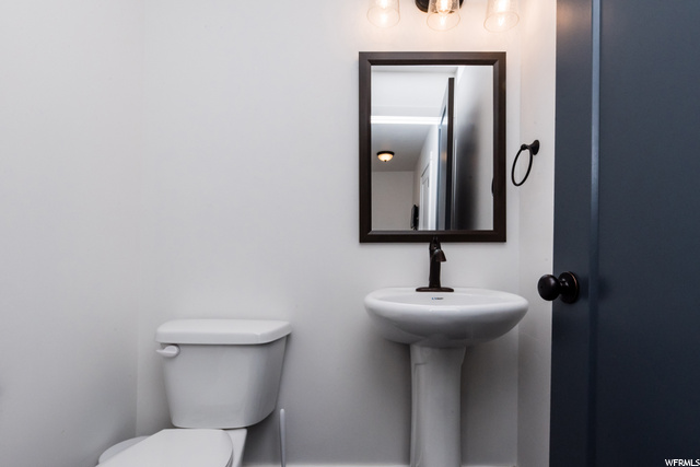 powder room