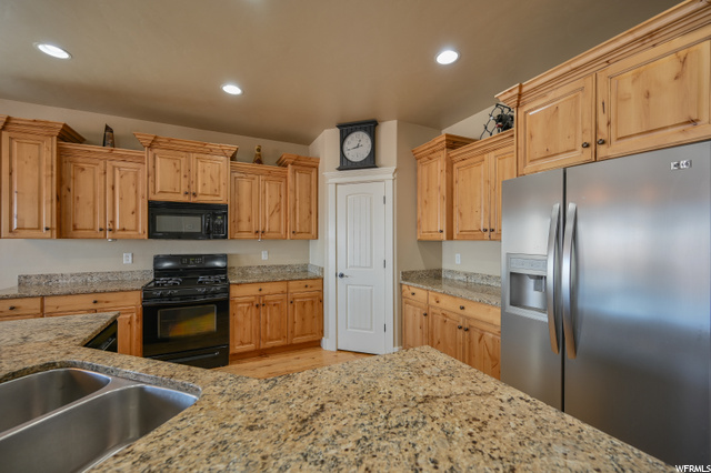 243 E Red Leaf Dr, Draper, UT 84020 — photo 11