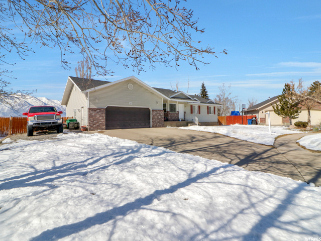 335 N 1090 W, Hyrum, UT 84319 — photo 2