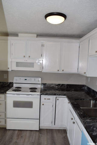 49 B St, Helper, UT 84526 — photo 7
