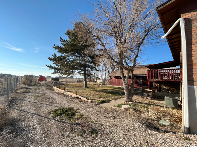 2071 N 3000 W, Clinton, UT 84015 — photo 5