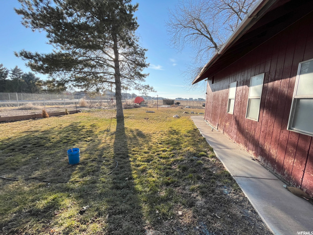 2071 N 3000 W, Clinton, UT 84015 — photo 4