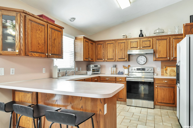 412 S Pitford Dr, Centerville, UT 84014 — photo 4