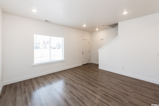 335 S 1540 E, Hyrum, UT 84319 — photo 8