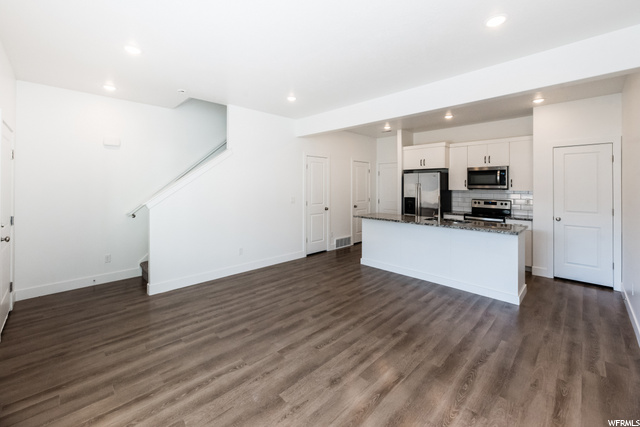 335 S 1540 E, Hyrum, UT 84319 — photo 7