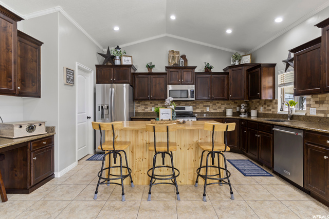 2462 N 1390 W, Clinton, UT 84015 — photo 2