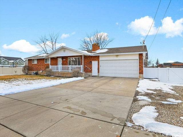 2016 S 1000 W, Syracuse, UT 84075 — photo 2