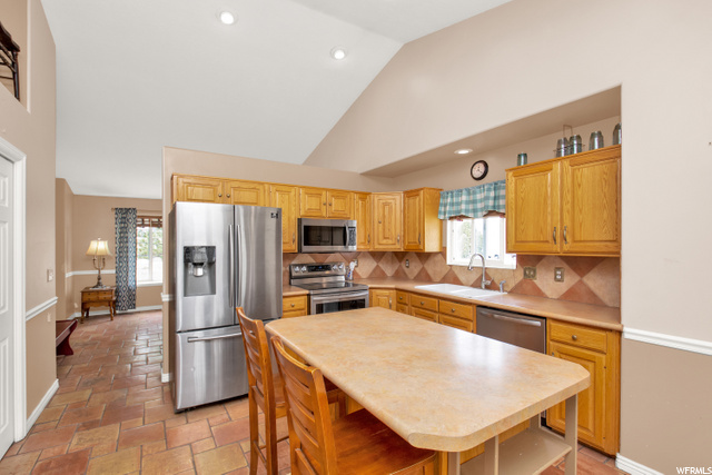 2122 N 950 W, Clinton, UT 84015 — photo 8