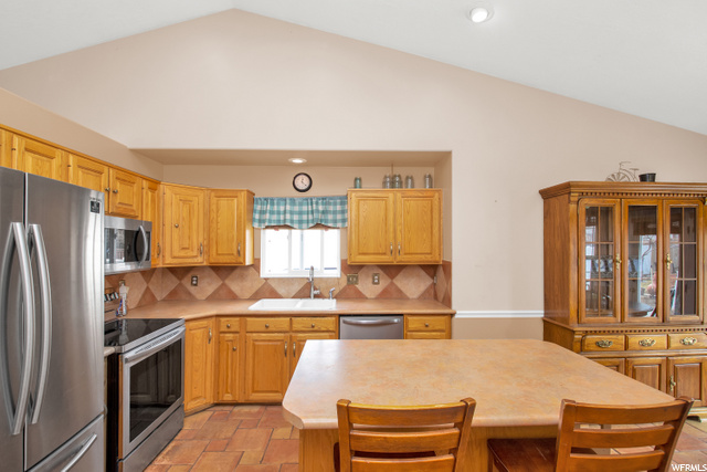 2122 N 950 W, Clinton, UT 84015 — photo 7