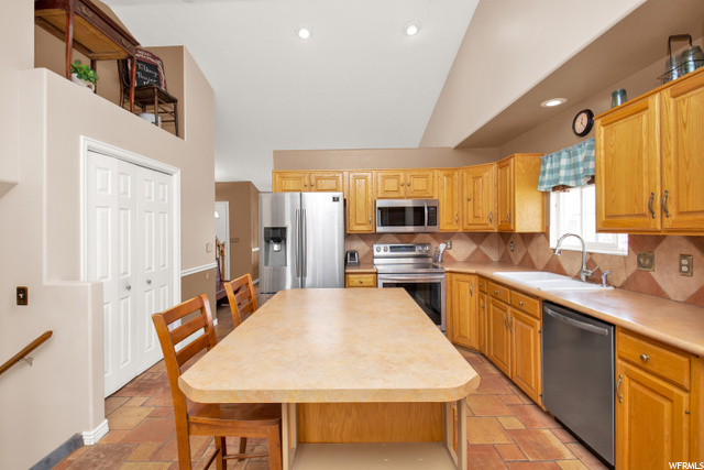 2122 N 950 W, Clinton, UT 84015 — photo 9