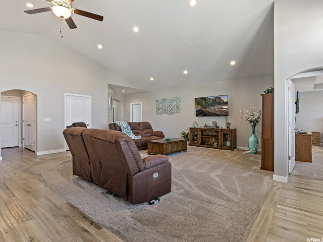1907 N 2350 W, Clinton, UT 84015 — photo 3