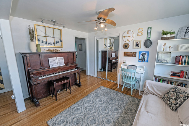 Den or 4th Bedroom