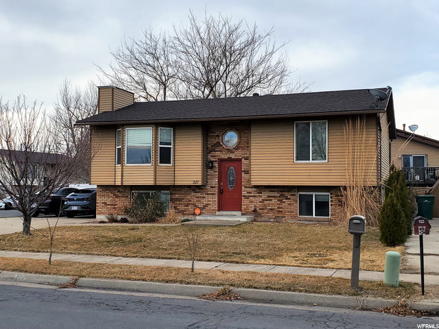 227 E 935 S, Layton, UT 84041 — photo 2