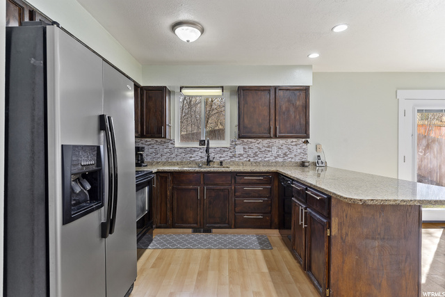 2028 N 1450 E, Layton, UT 84040 — photo 7