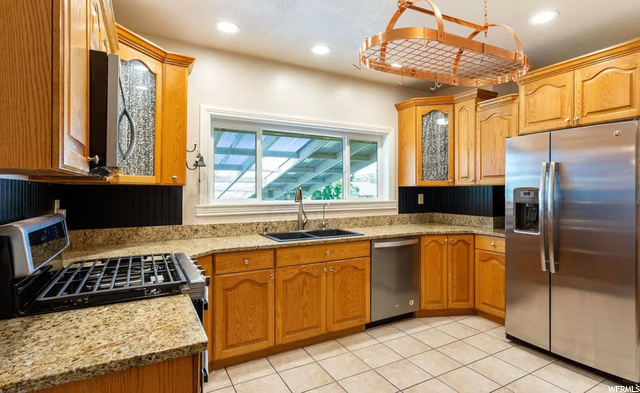 234 E 400 S, Centerville, UT 84014 — photo 9