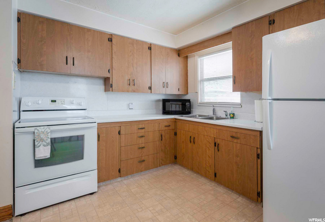 46 E 1400 S, Bountiful, UT 84010 — photo 7