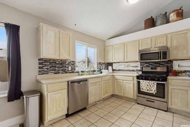419 E 700 N, Tooele, UT 84074 — photo 12