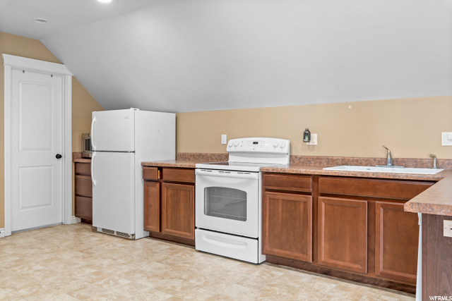 Apartment Kitchen