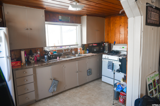 246 E 8th St, Ogden, UT 84404 — photo 3