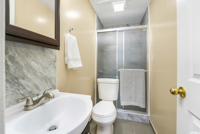 566 E 36th St S, Ogden, UT 84403 — photo 8