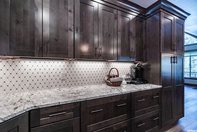 Plenty of Cabinets