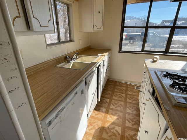 285 E 200 S, Manti, UT 84642 — photo 12