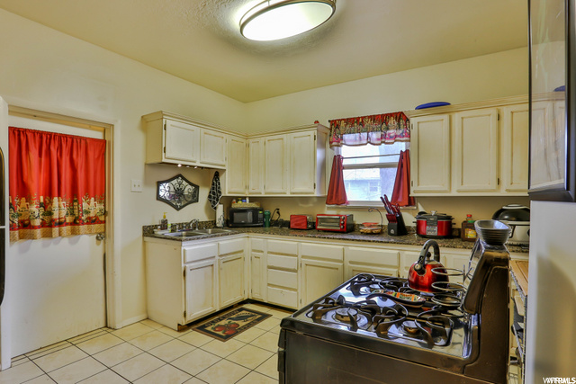968 E Capitol St S, Ogden, UT 84401 — photo 4