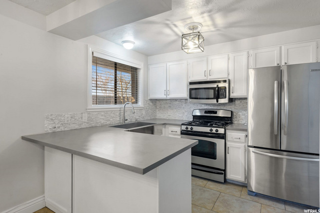 1084 E Cedar Ridge Rd, Sandy, UT 84094 — photo 5