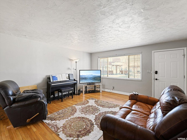 497 N 400 E #10B, Bountiful, UT 84010 — photo 2