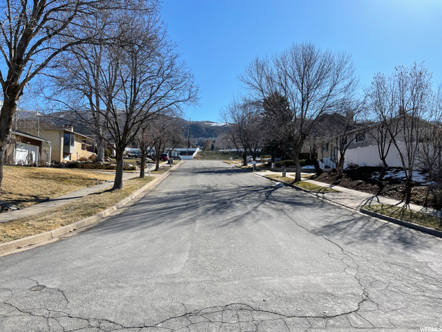 1044 E 300 St S, Bountiful, UT 84010 — photo 2