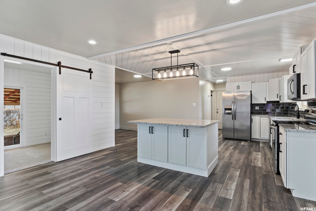 5564 S 2425 W, Roy, UT 84067 — photo 6