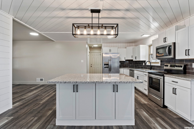 5564 S 2425 W, Roy, UT 84067 — photo 7