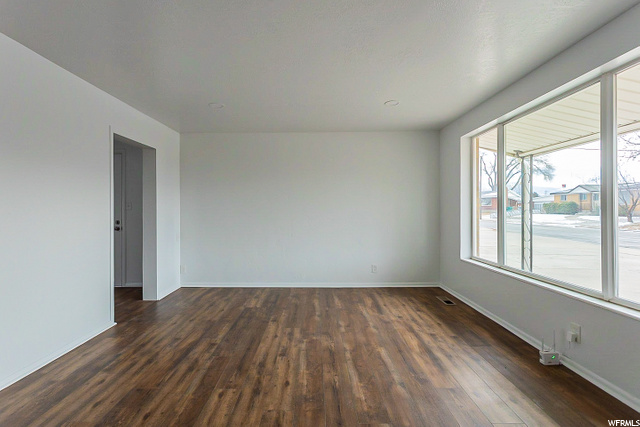 113 W 700 N, Clearfield, UT 84015 — photo 10