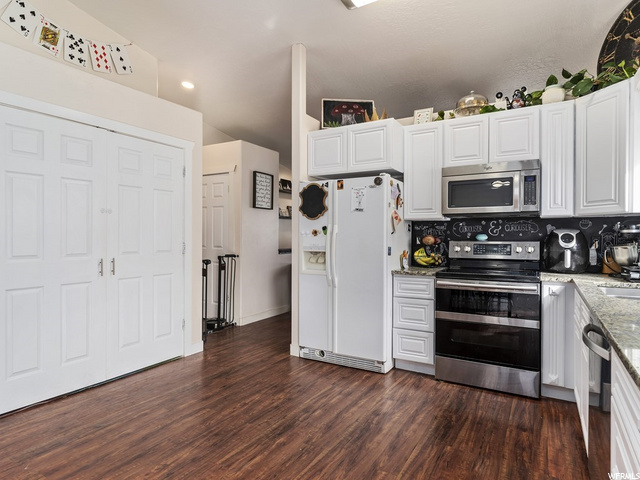 747 W 1580 N, Clinton, UT 84015 — photo 7