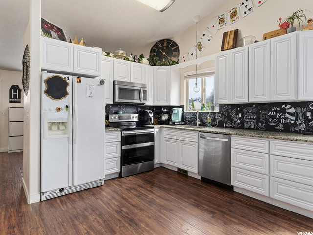747 W 1580 N, Clinton, UT 84015 — photo 6