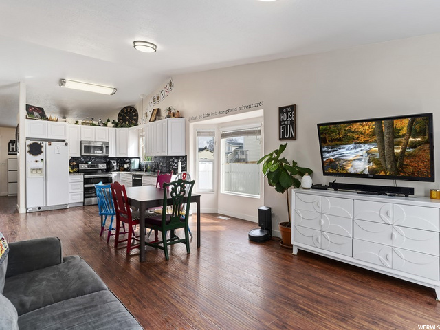 747 W 1580 N, Clinton, UT 84015 — photo 10