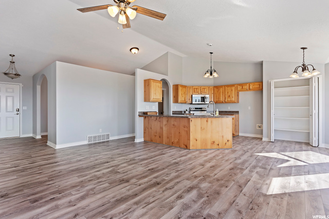 899 W 25 N, Clearfield, UT 84015 — photo 6