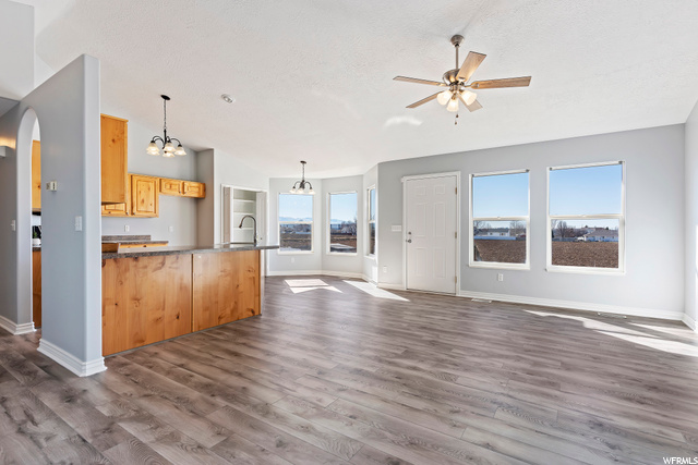 899 W 25 N, Clearfield, UT 84015 — photo 5