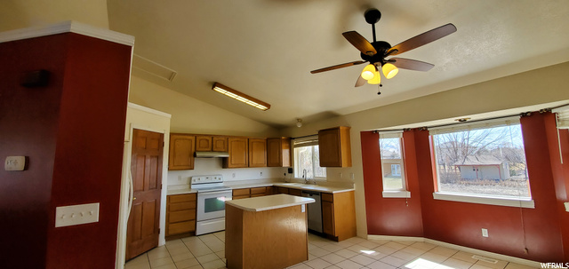 Bright kitchen