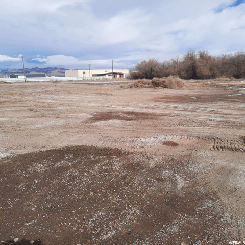 1240 E 1500 S, Vernal, UT 84078 — photo 2