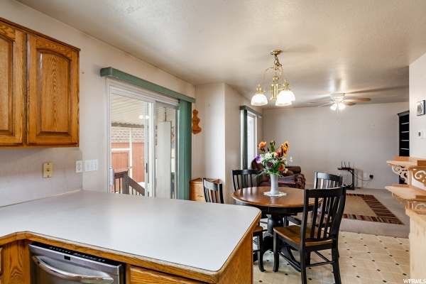 928 W 2075 N, Clinton, UT 84015 — photo 8